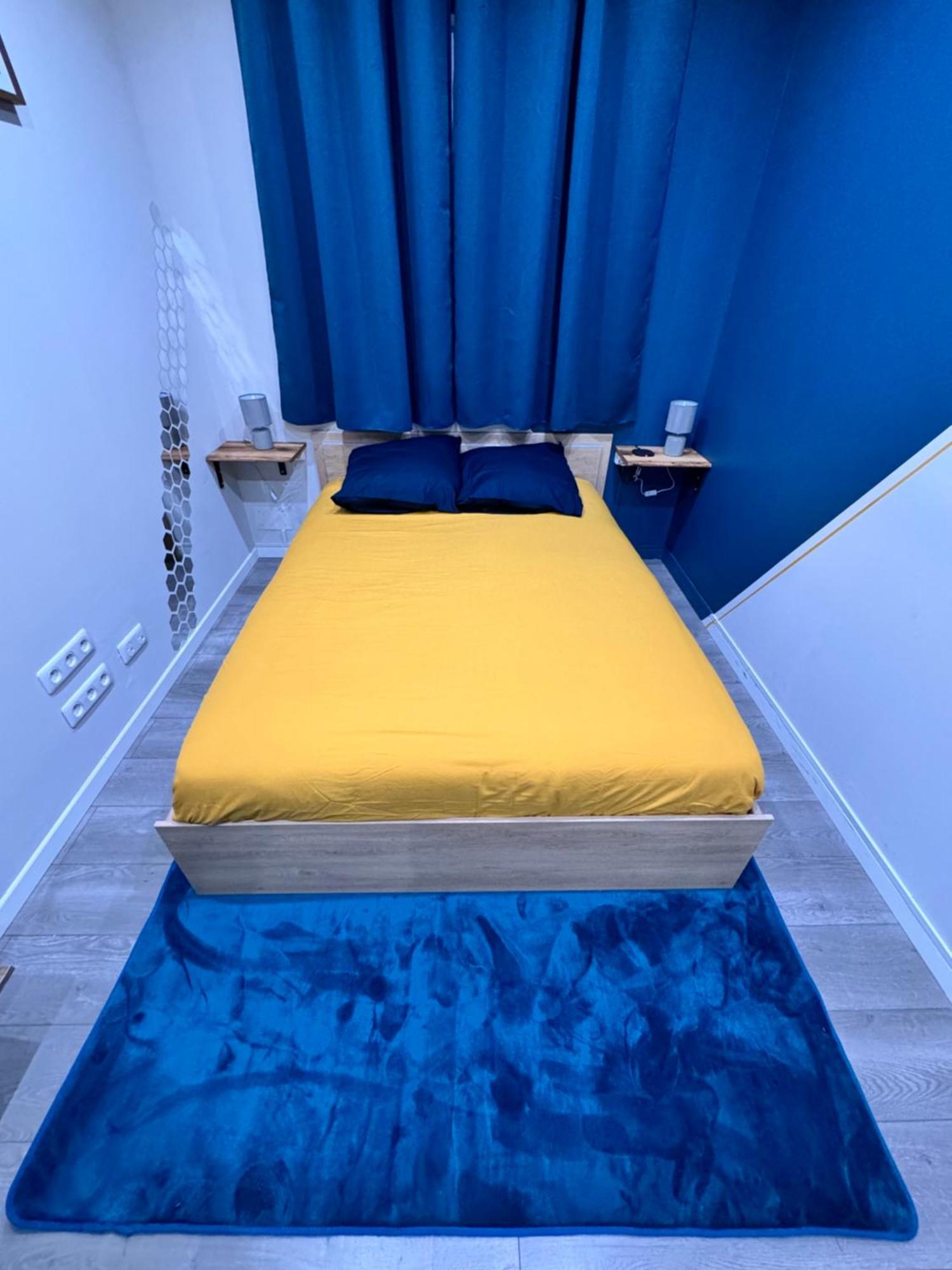 Worldroom Chambre Privee Avec Espace Commun Perpignan Kültér fotó