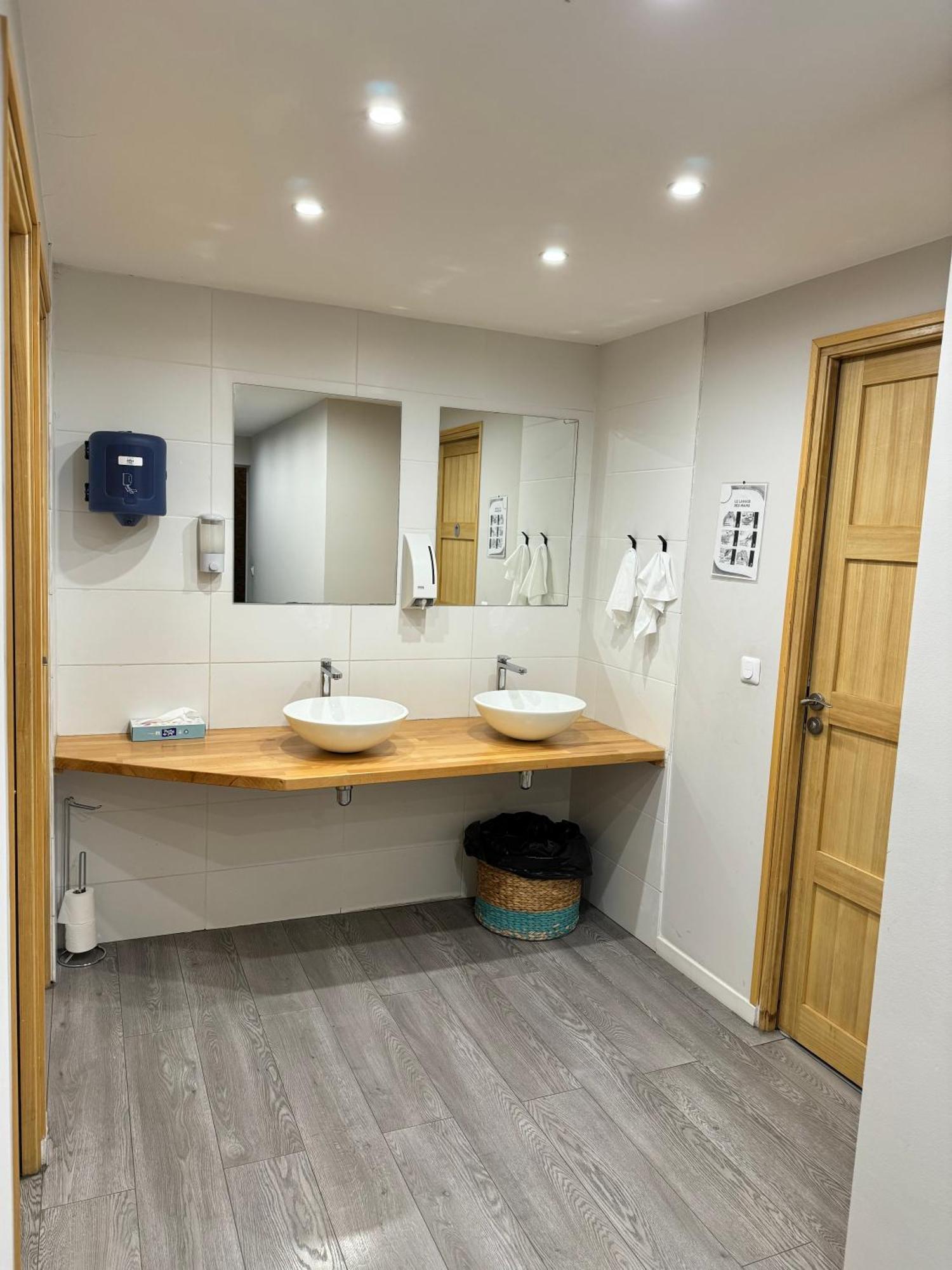 Worldroom Chambre Privee Avec Espace Commun Perpignan Kültér fotó